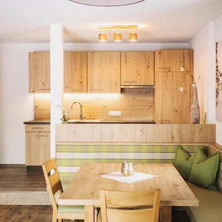 Sinnes Waldrast Appartement *