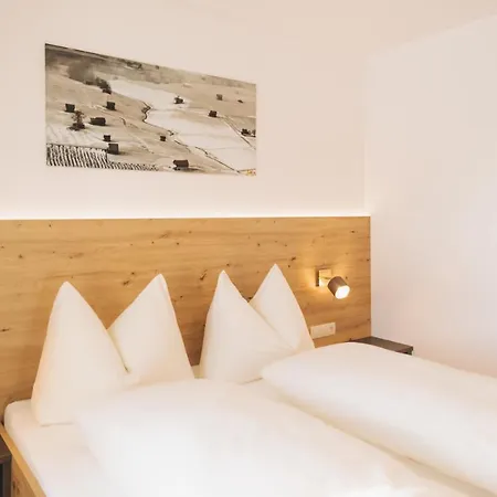Sinnes Waldrast Appartement *